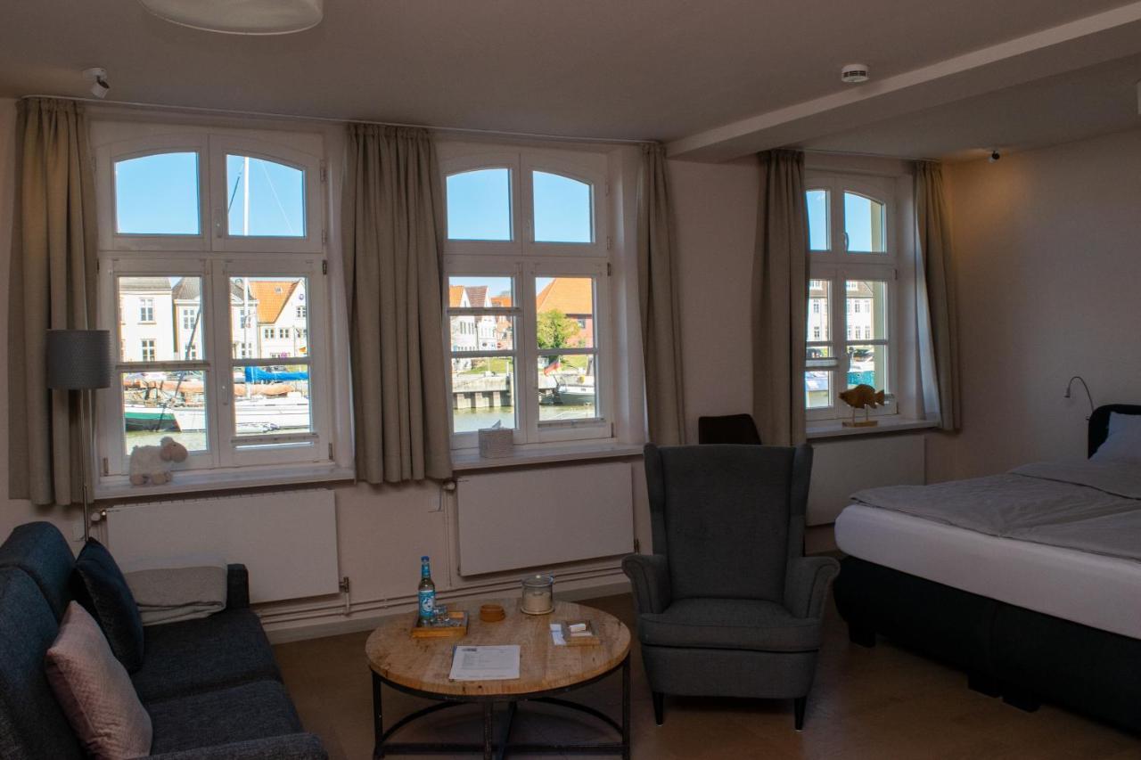 Hotel Das Brueckenhaus Glückstadt Buitenkant foto