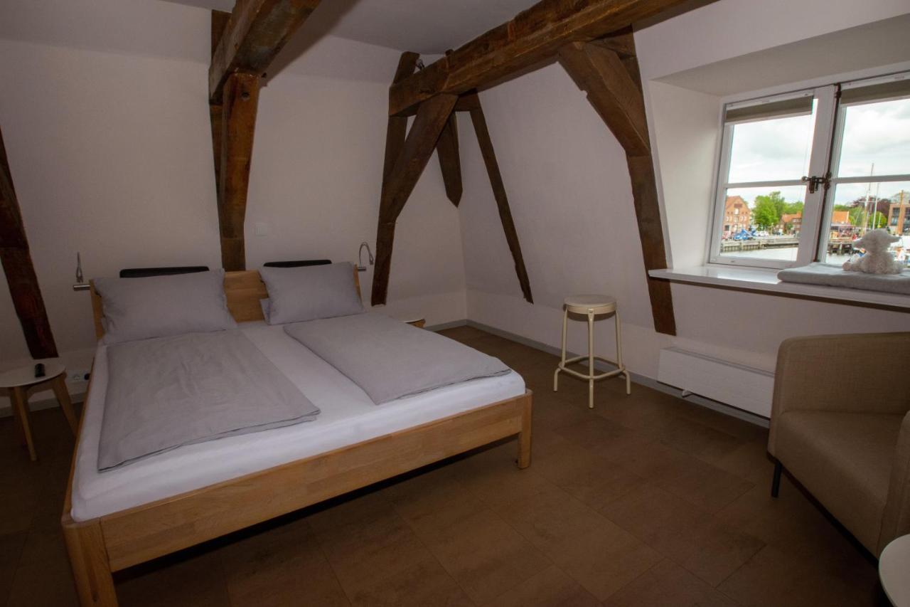 Hotel Das Brueckenhaus Glückstadt Buitenkant foto